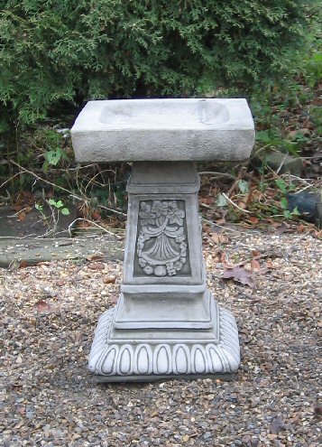 KBB11 Jubilee Bird Bath KBB11 Jubilee Bird Bath